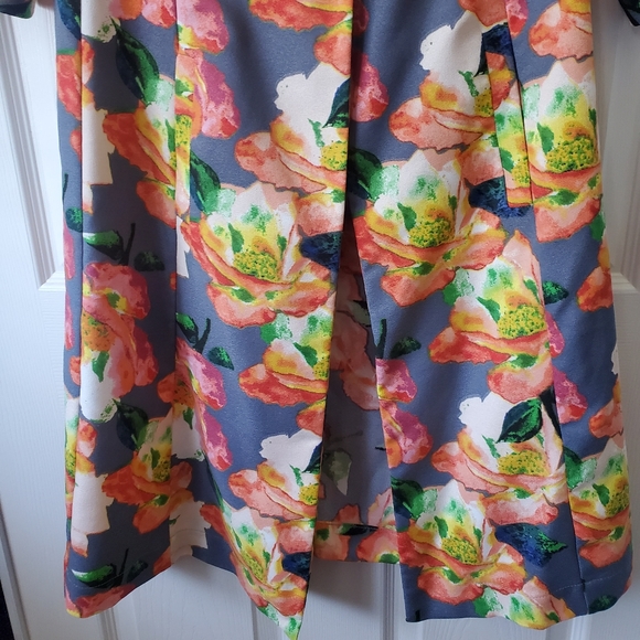 Long Floral Dress/Blazer - Picture 5 of 8